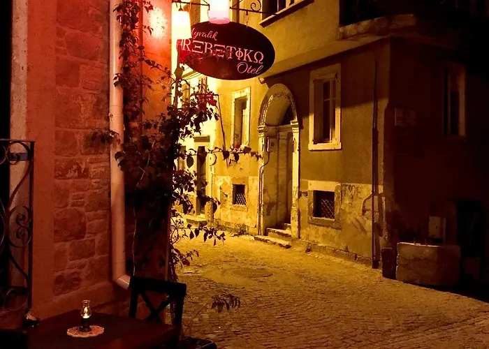 Rebetiko 酒店 Ayvalı